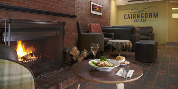 Cas Bar