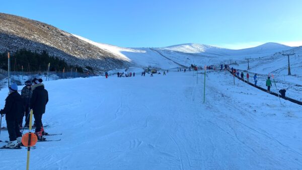 Conveyor uplifts for snowsports at Cairngorm Mountain