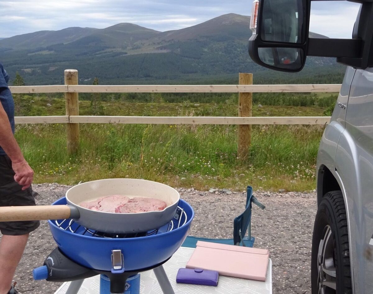 Gas bbq at Cairngorm Motorhome Site