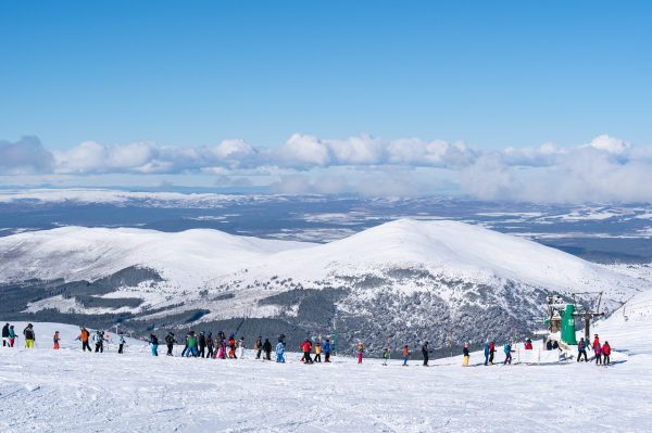 People skiing at Cairngorm Mountain